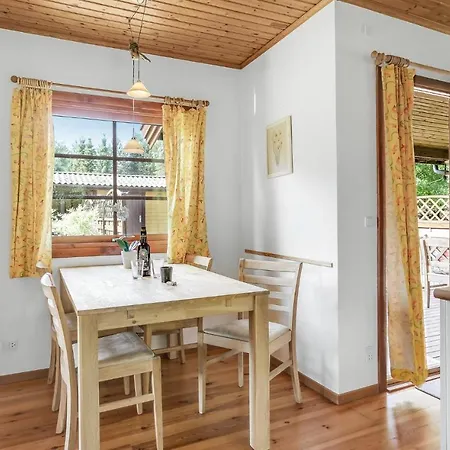 3 Bedroom Cozy In